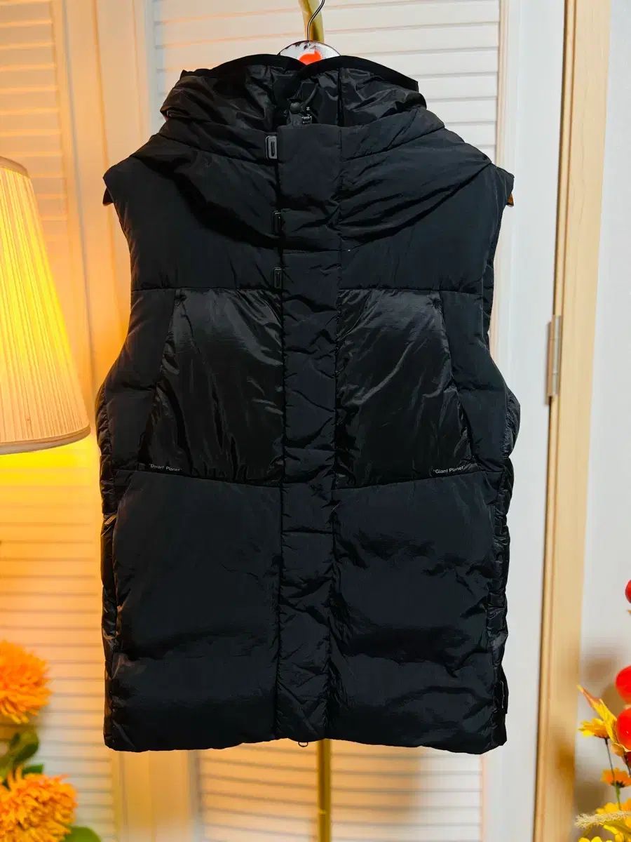 ブラック フード ベスト ダウン 95 Mサイズ