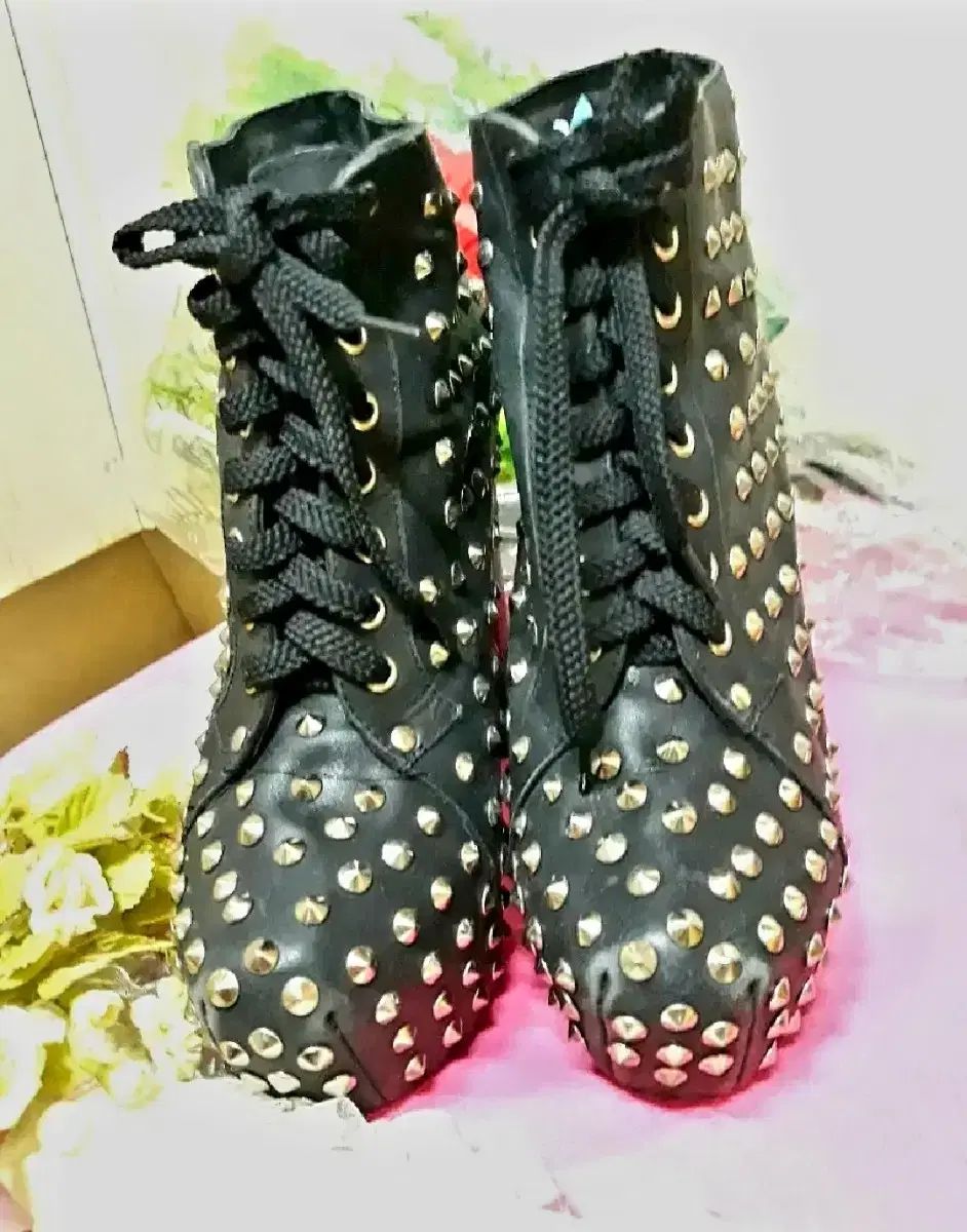  スタッズ プラットフォームヒール ウォーカーブーツ その他 ブーツ