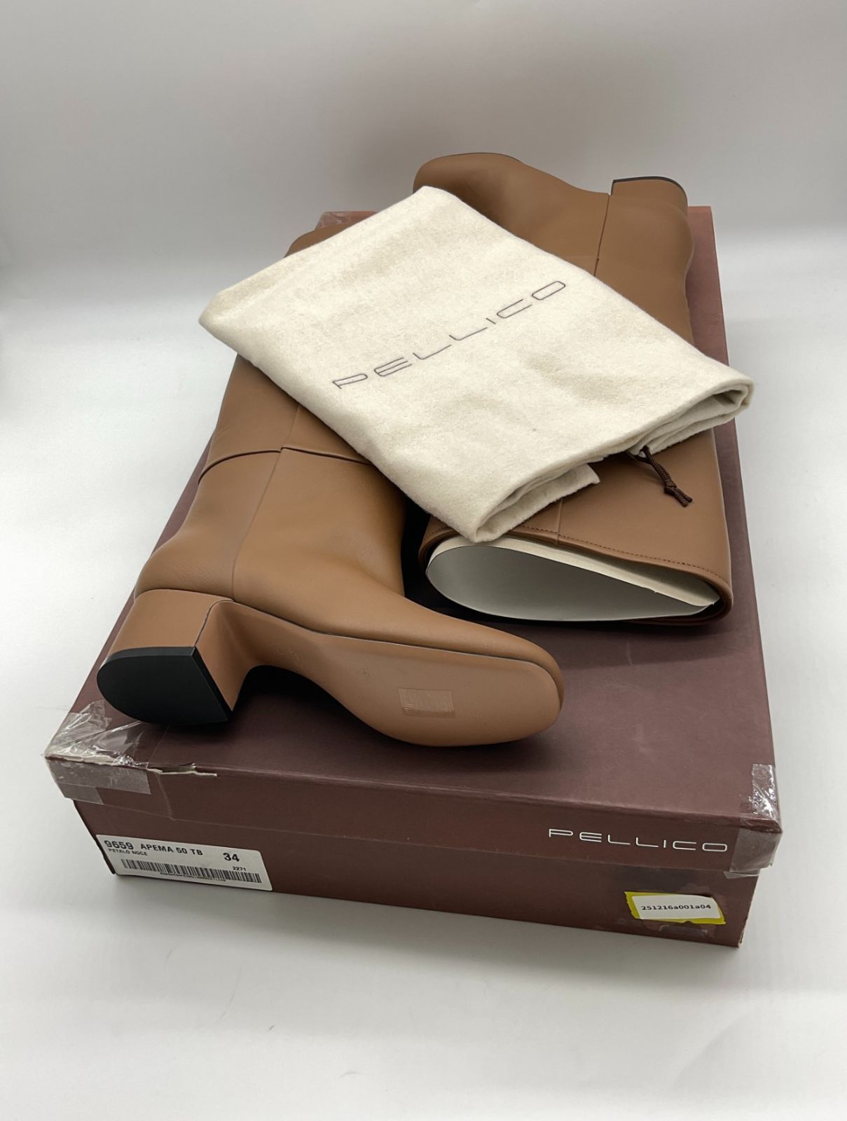 ヒールロングブーツ