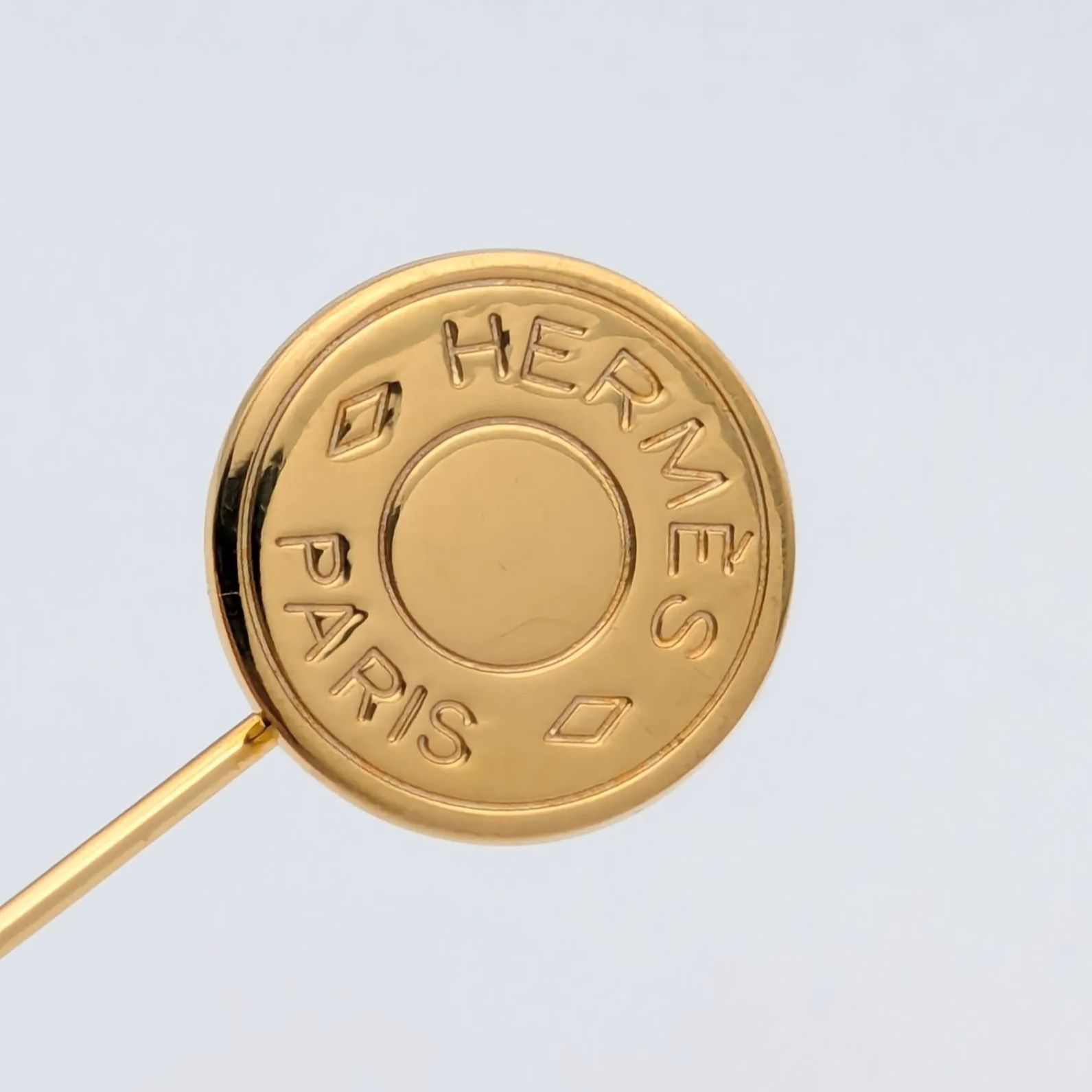 HERMES エルメス セリエ ピンブローチ ゴールド ラペルピン つやあり