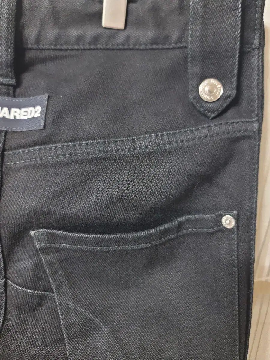 ブラック レディース