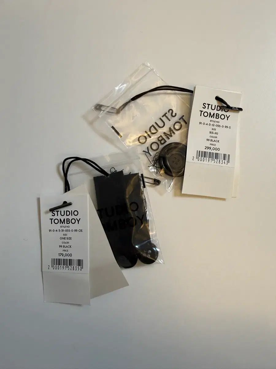 スタジオトムボーイ ブラック