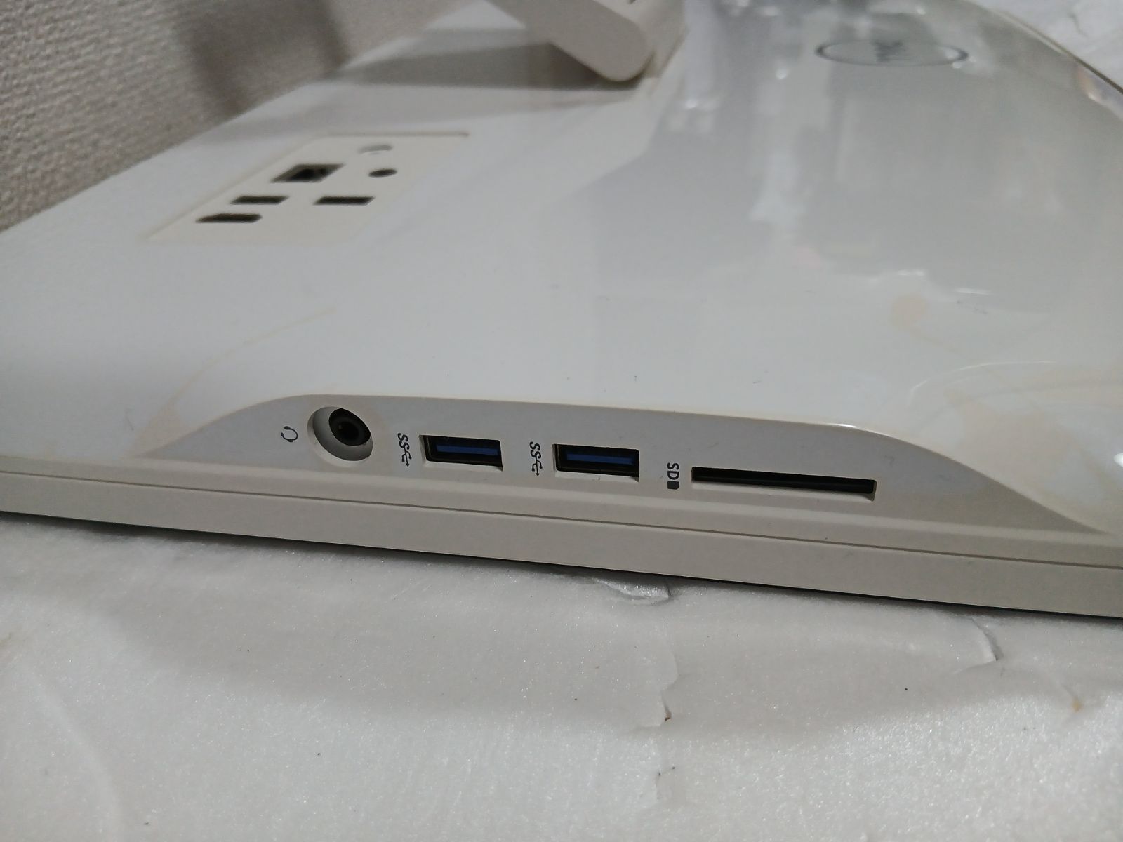 タッチパネル Webカメラ