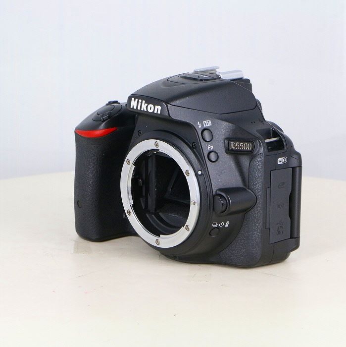 Nikon D5500 ブラックボディ　【中古品】良品 Nikon D5500 ブラックボディ 【中古品】良品 中古】Nikon ニコン D5500