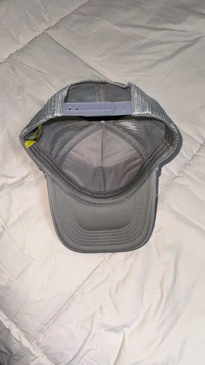 ユミンハ ベースボールキャップ TAN Y EYE TRUCKER HAT KHAKI