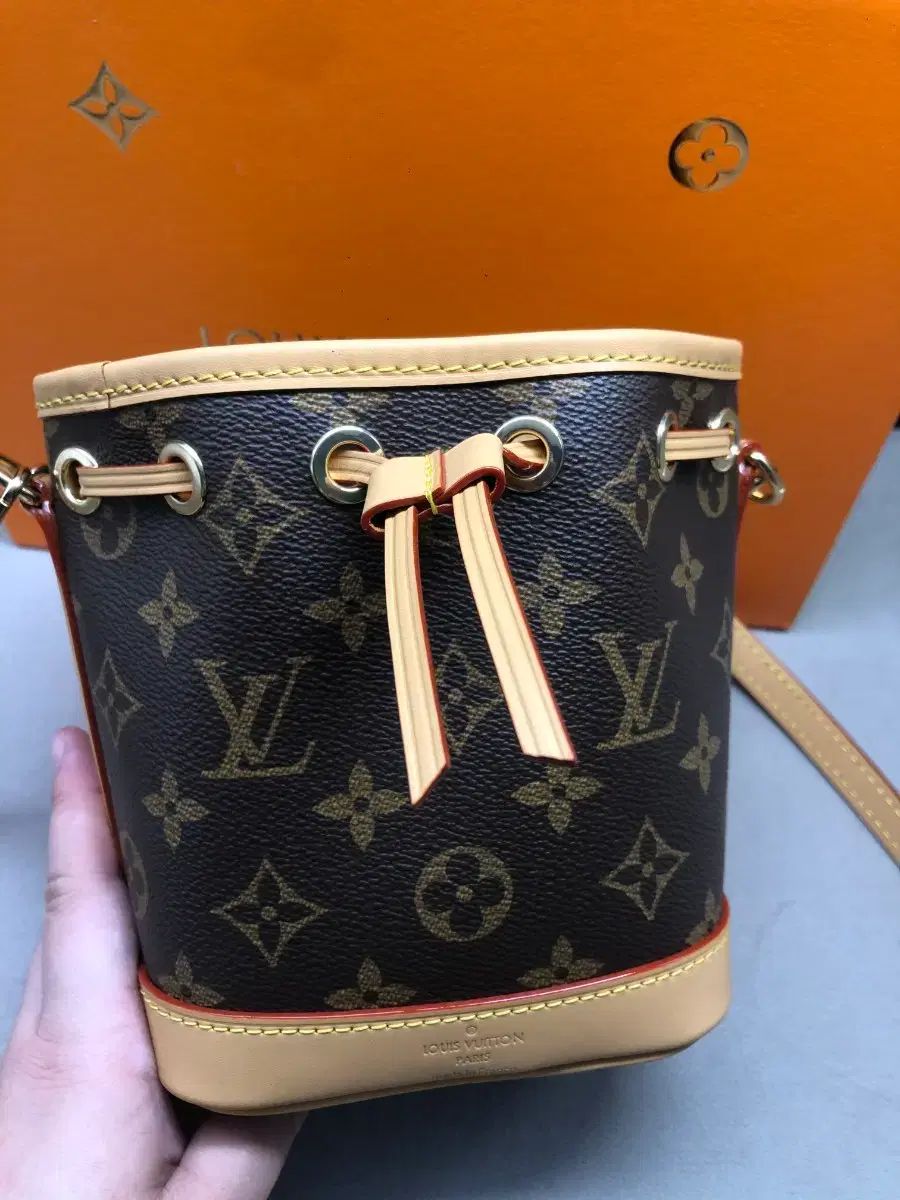 LV