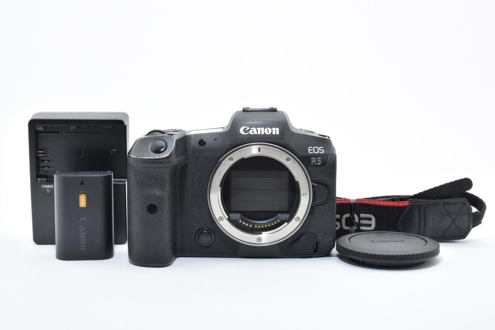 65000ショット以下!! Canon EOS R 5 バッテリーチャージャーセット no 2