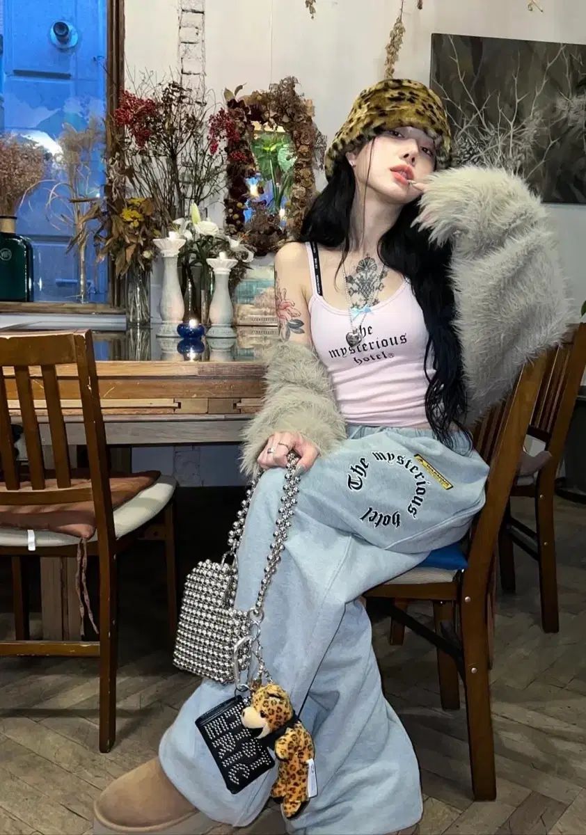 THE MYSTERIOUS HOTEL ザ ミステリアス ホテル パッチ トレーナー パンツ グレー