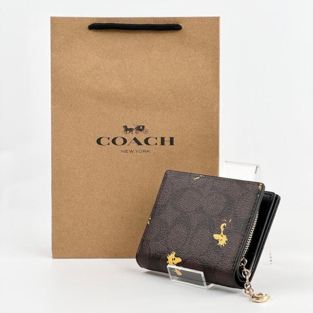 COACH コーチ COACH×PEANUTS 二つ折り財布 ウッドストック シグネチャー ブラウンマルチ C 4592 スナップ開閉 小銭入れ付 プレゼント ブランド財布 贈り物 レディース 小物 折りたたみ財布 キャンバス