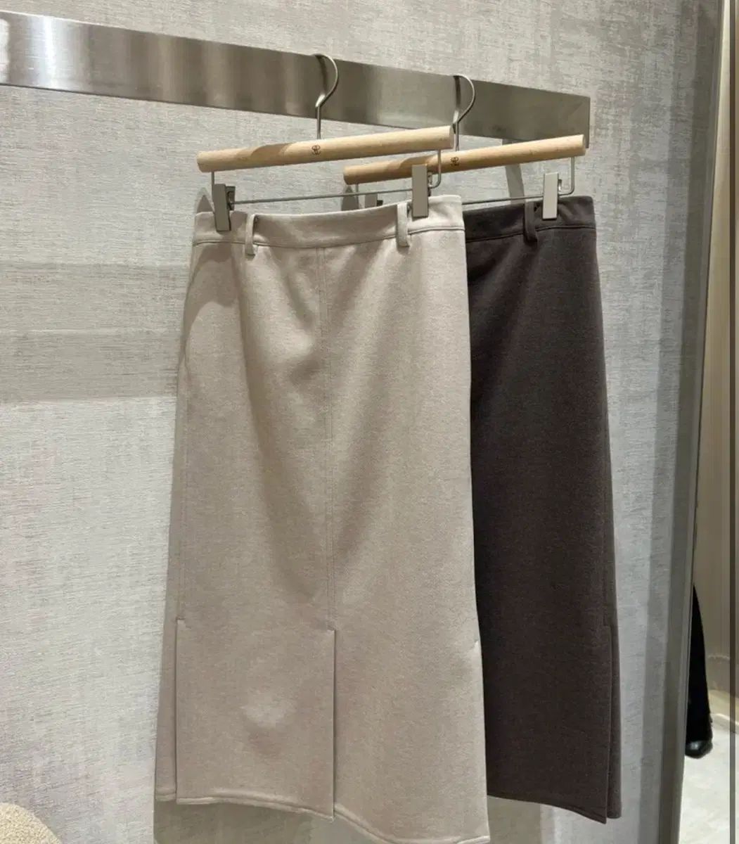 シエsie アミラ ヘリンボーン スリット スカート fw