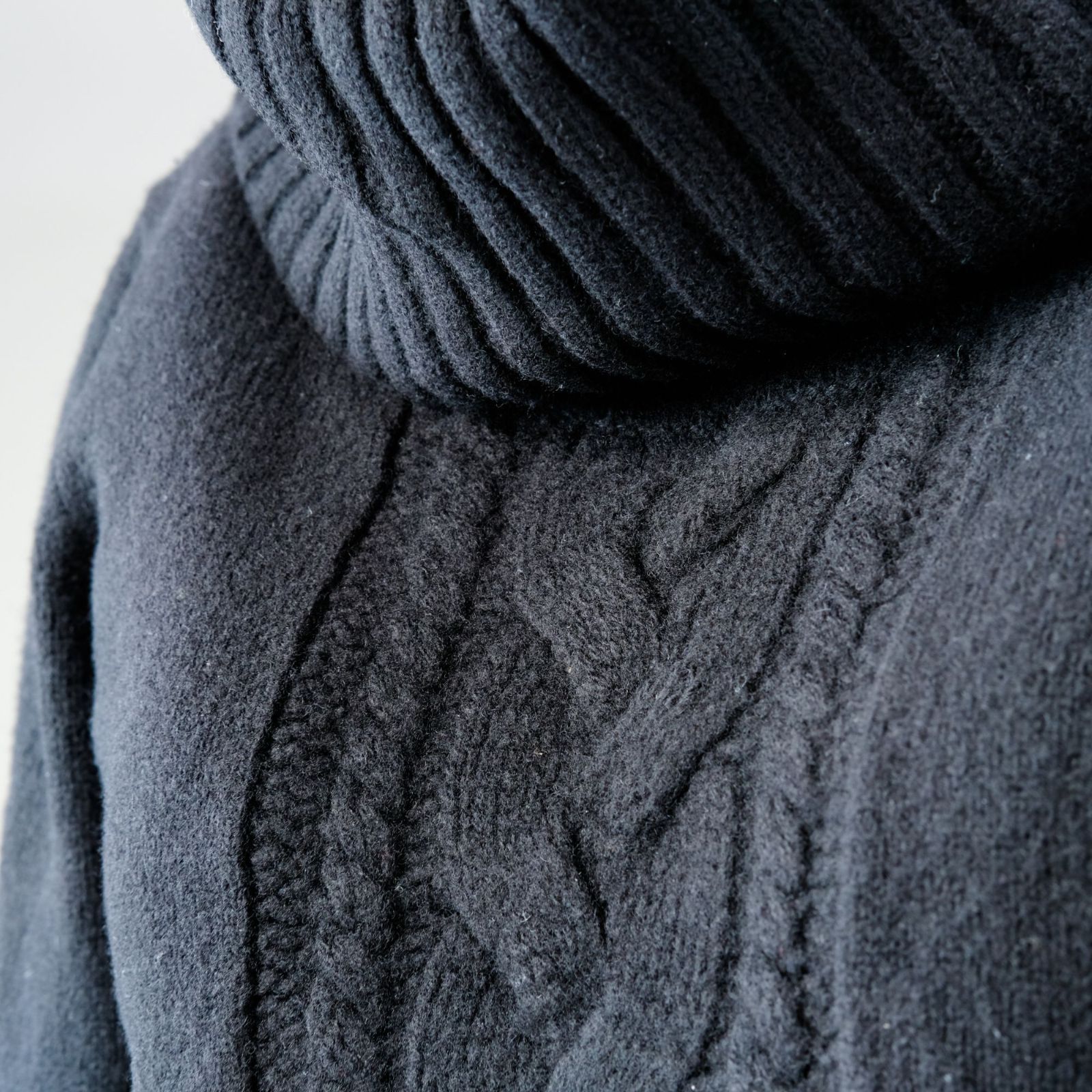 BURBERRY BLUE LABEL カシミヤ混 ケーブルニット ハイネック セーター