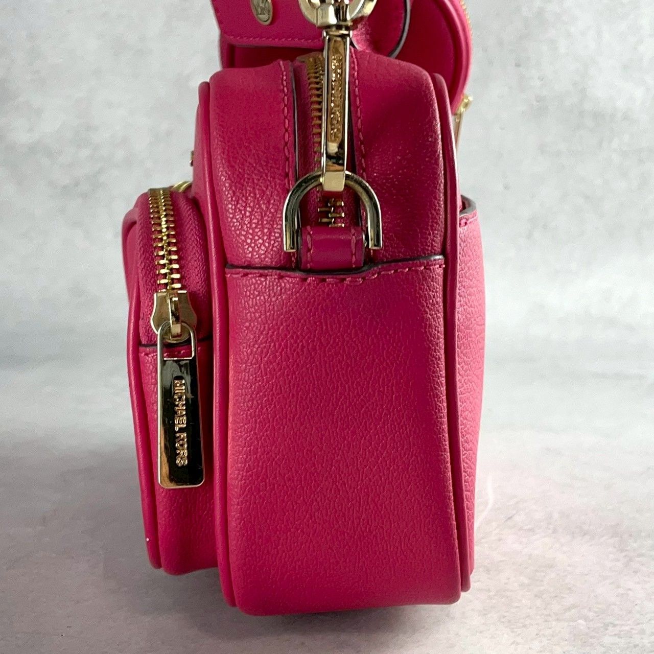 未使用級✨定価82,500円 マイケルコース MICHAEL KORS JET SET ITEM 