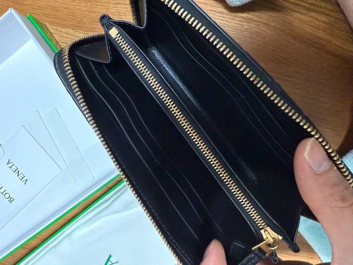  ボッテガ ヴェネタ イントレチャート ブラック 長財布 長財布 小物