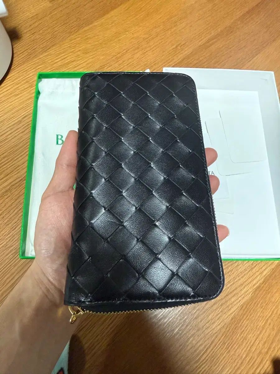 ボッテガ ヴェネタ イントレチャート ブラック 長財布