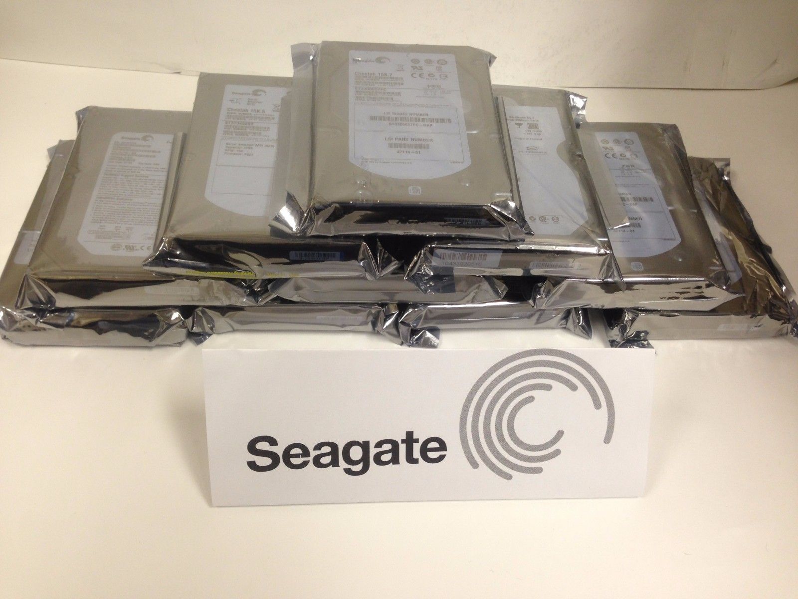 1年保証 再生品 SEAGATE 300 GB 15 K RPM FIBRE CHANNEL FC 40 PIN 3 5 LFF CHEETAH
