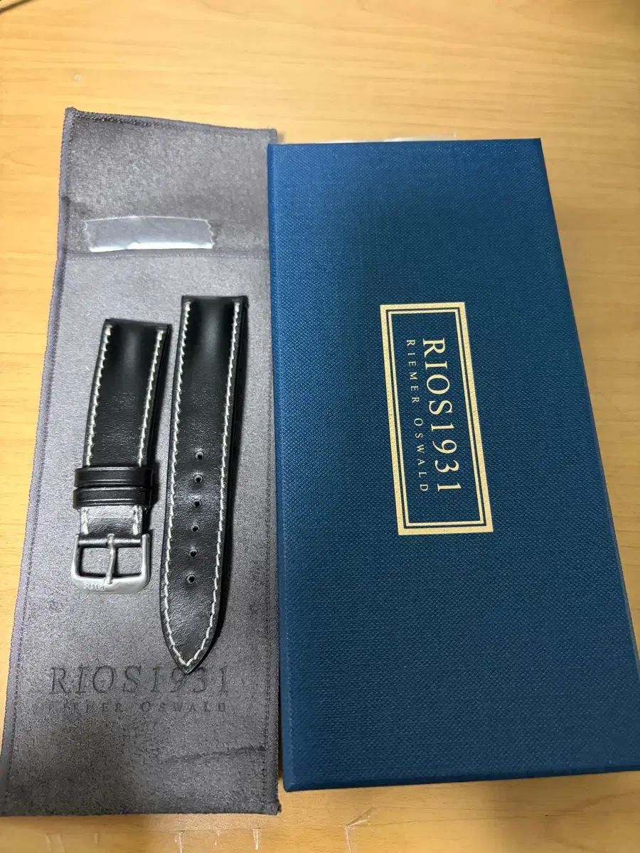 早い者勝ちMARK & LONA タートルネック サイズ44 伸びる生地 早い者