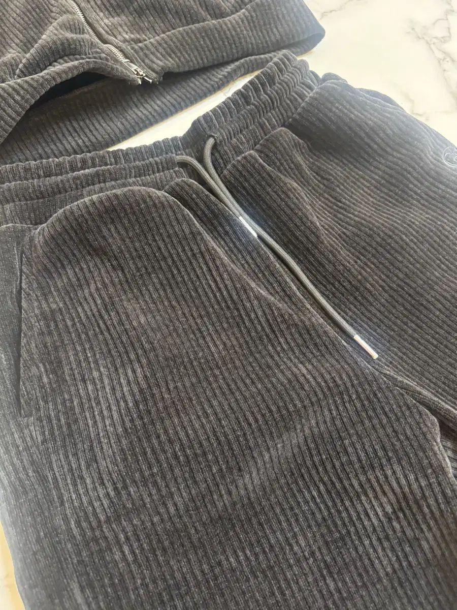 服 codes combine ブラック コーデュロイ トレーナー セット M 6