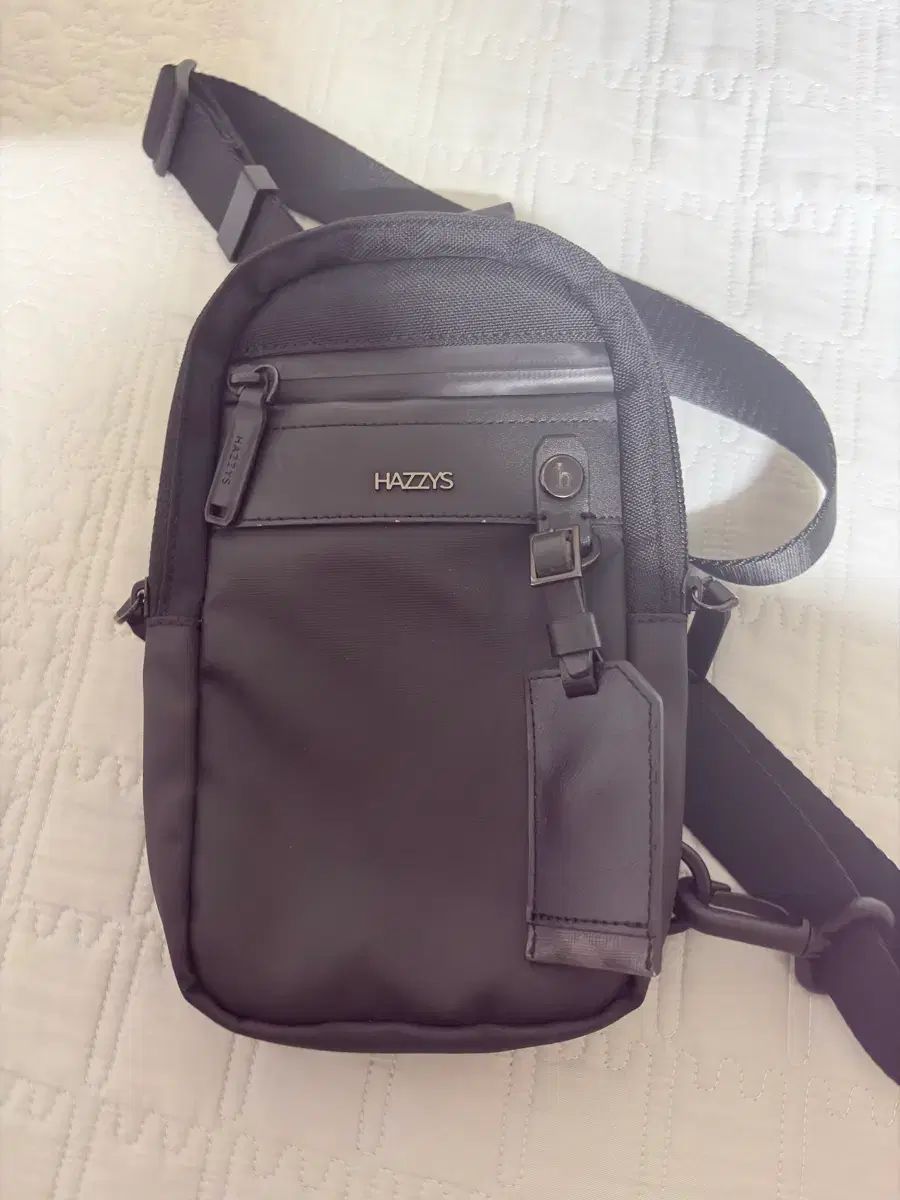 HAZZYS ヘジス ミニ スリングバック