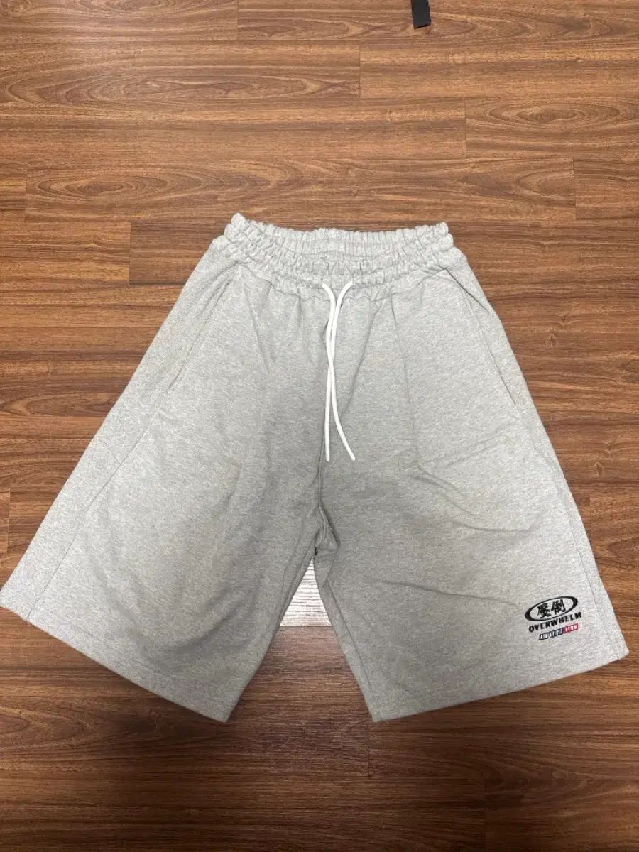 圧倒バミューダ パンツ グレー L サイズ