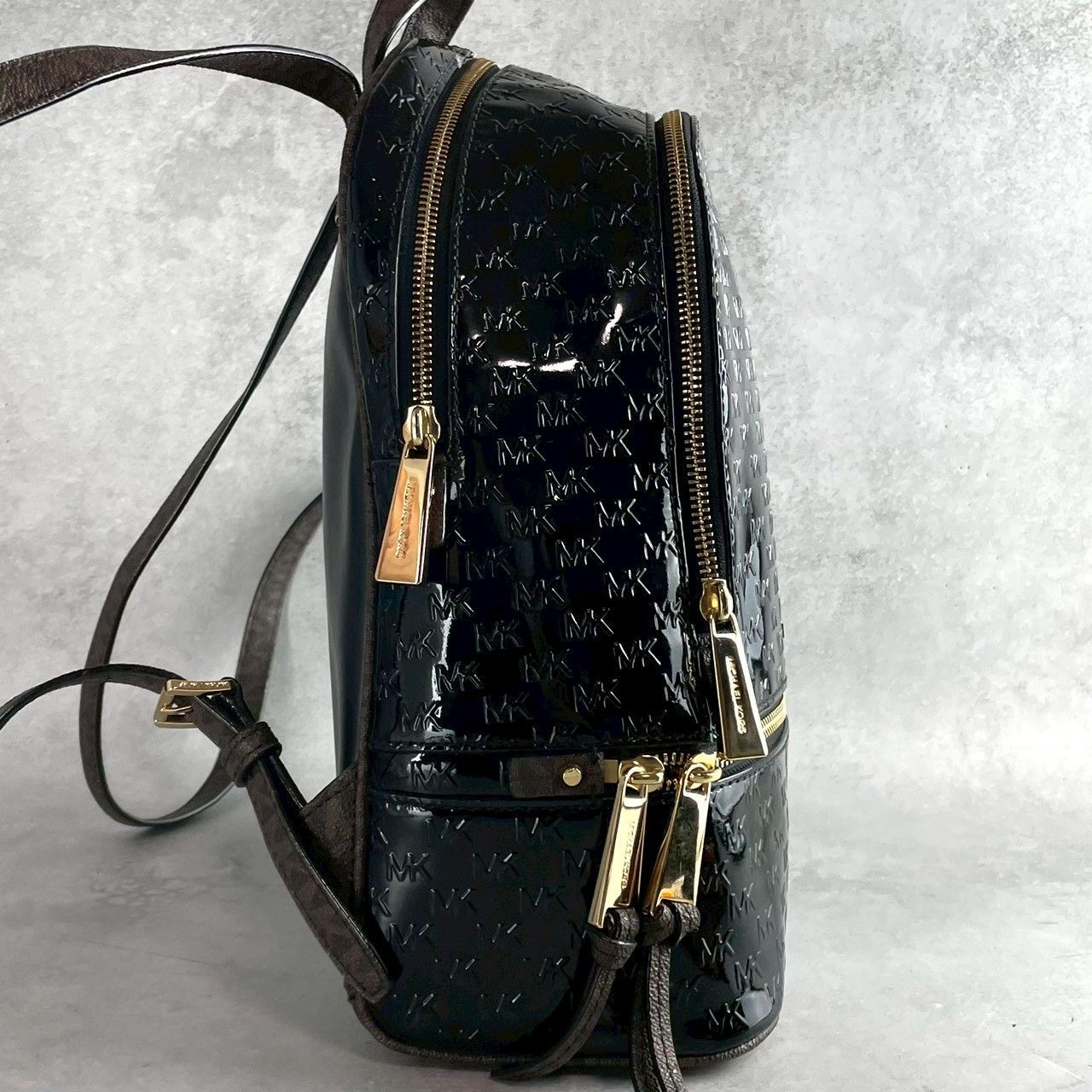 バックパック ブラック