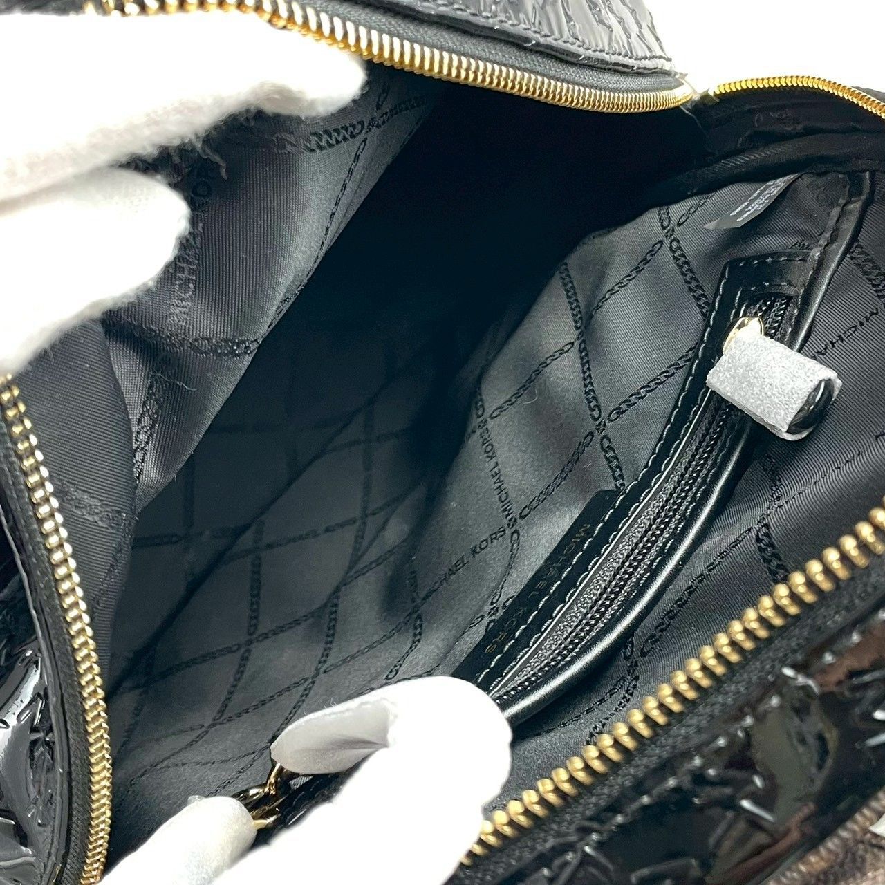 エナメルリュックサック バックパック