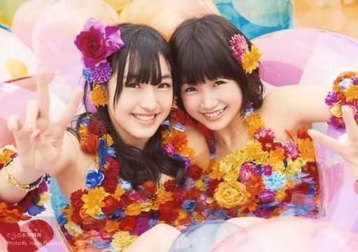 AKB生写真 さよならクロール さよならクロール (+DVD)Type-K 【初回限定盤 『神ジャケ』仕様 : 握手