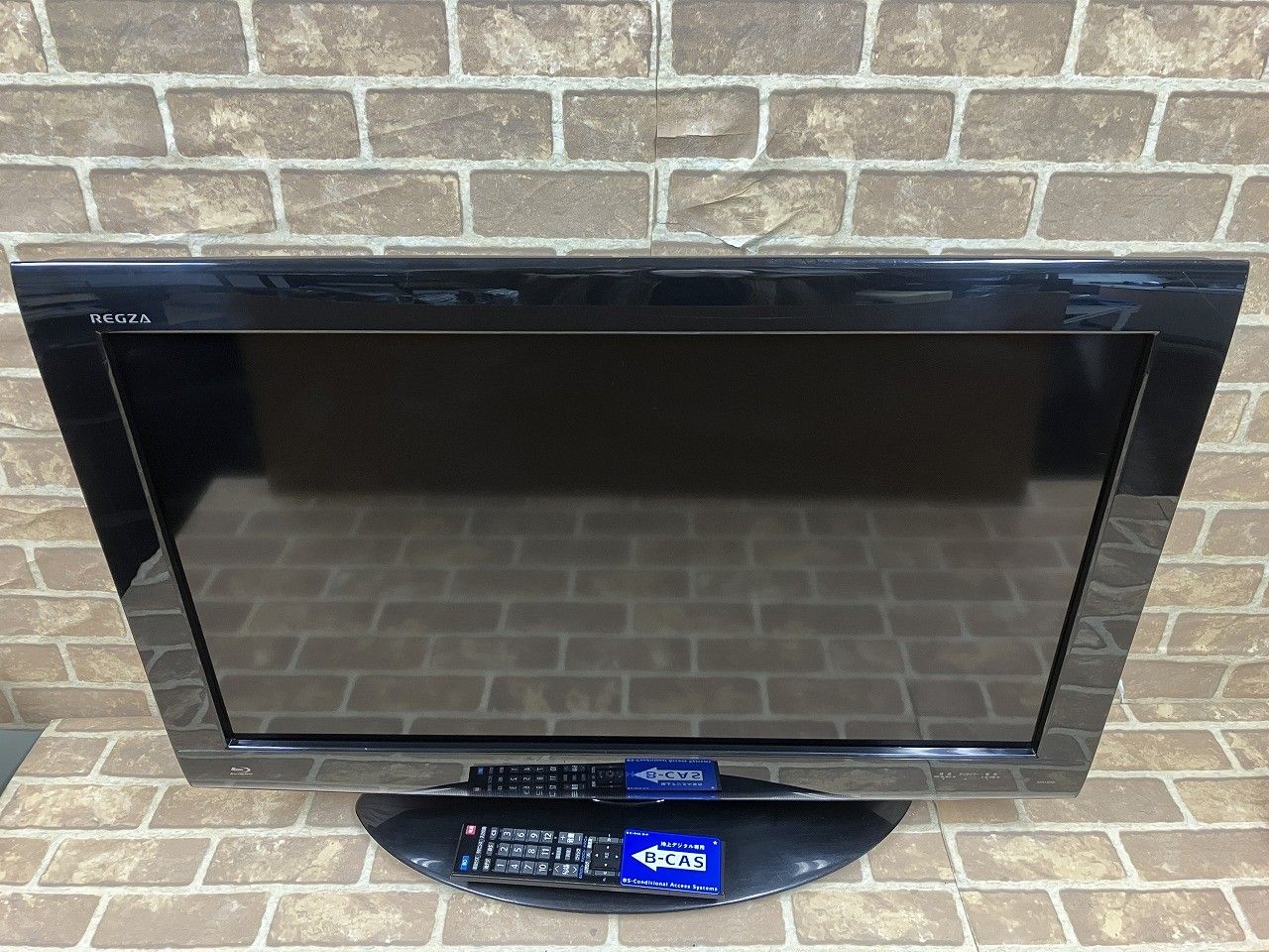 TOSHIBA 東芝 32型 ハイビジョン液晶テレビ REGZA 32 R 1 BDP