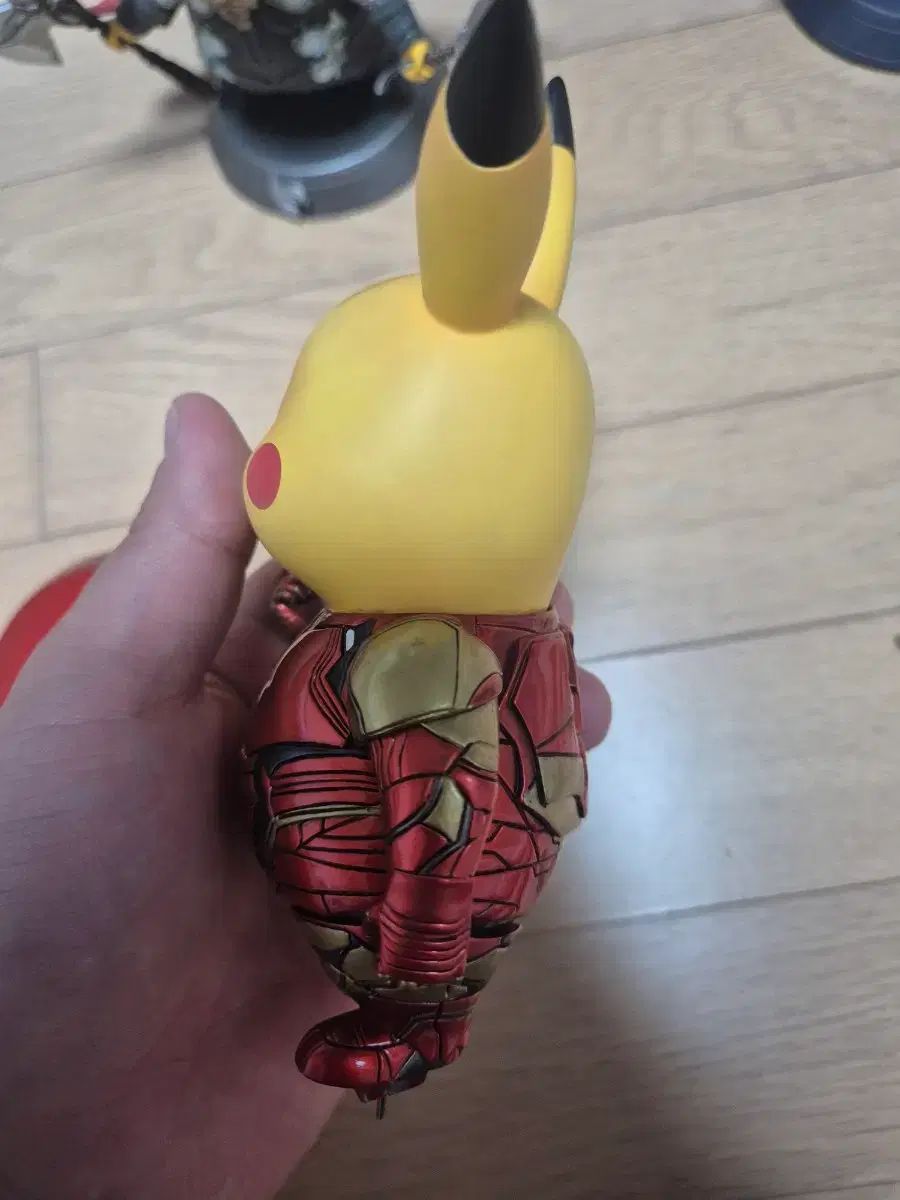 ピキCHUU アベンジャーズ コラボ