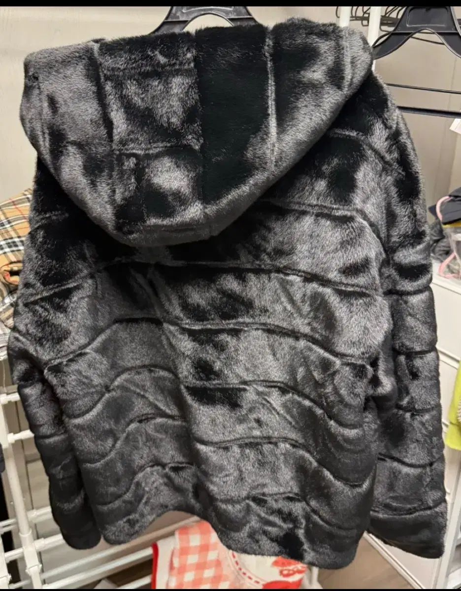  ポール＆ジョー ブラック フード ファー ジャケット L 77 テーラードジャケット ジャケット アウター