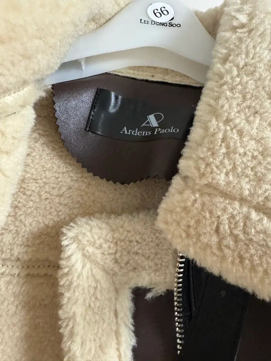  アーデンパオロ ブラウン ムートン ジャケット66 テーラードジャケット ジャケット アウター