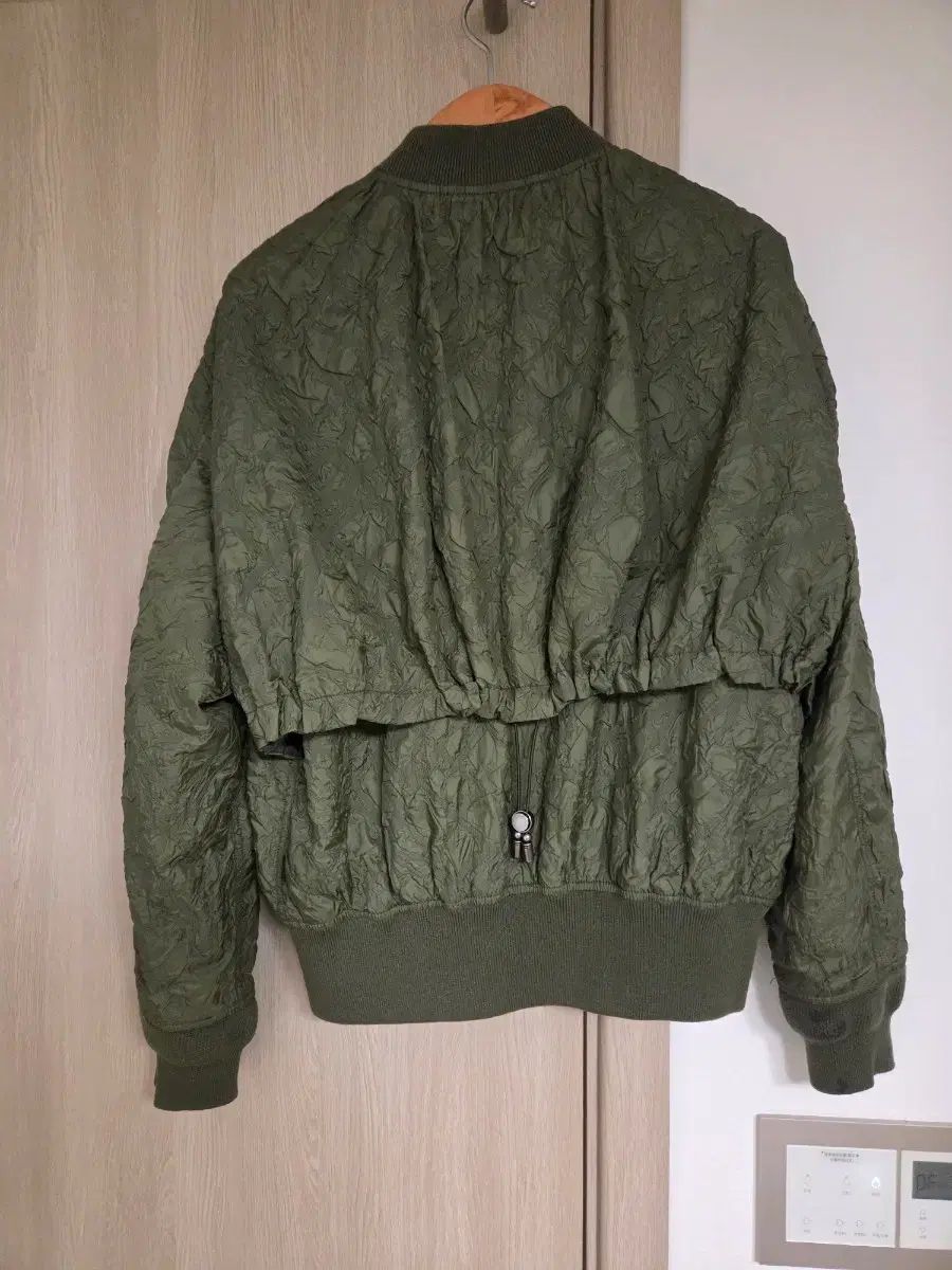 ジャケット カーキ