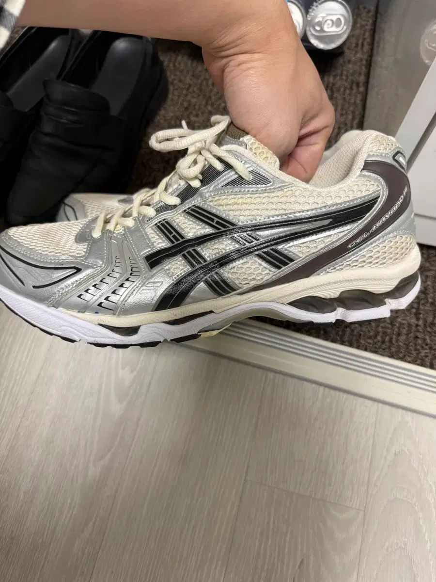 アシックス ゲルカヤノ 14 クリーム ブラック 285