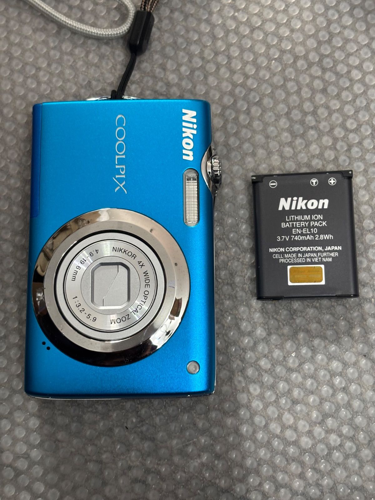 Nikon COOLPIX S 3000 12181