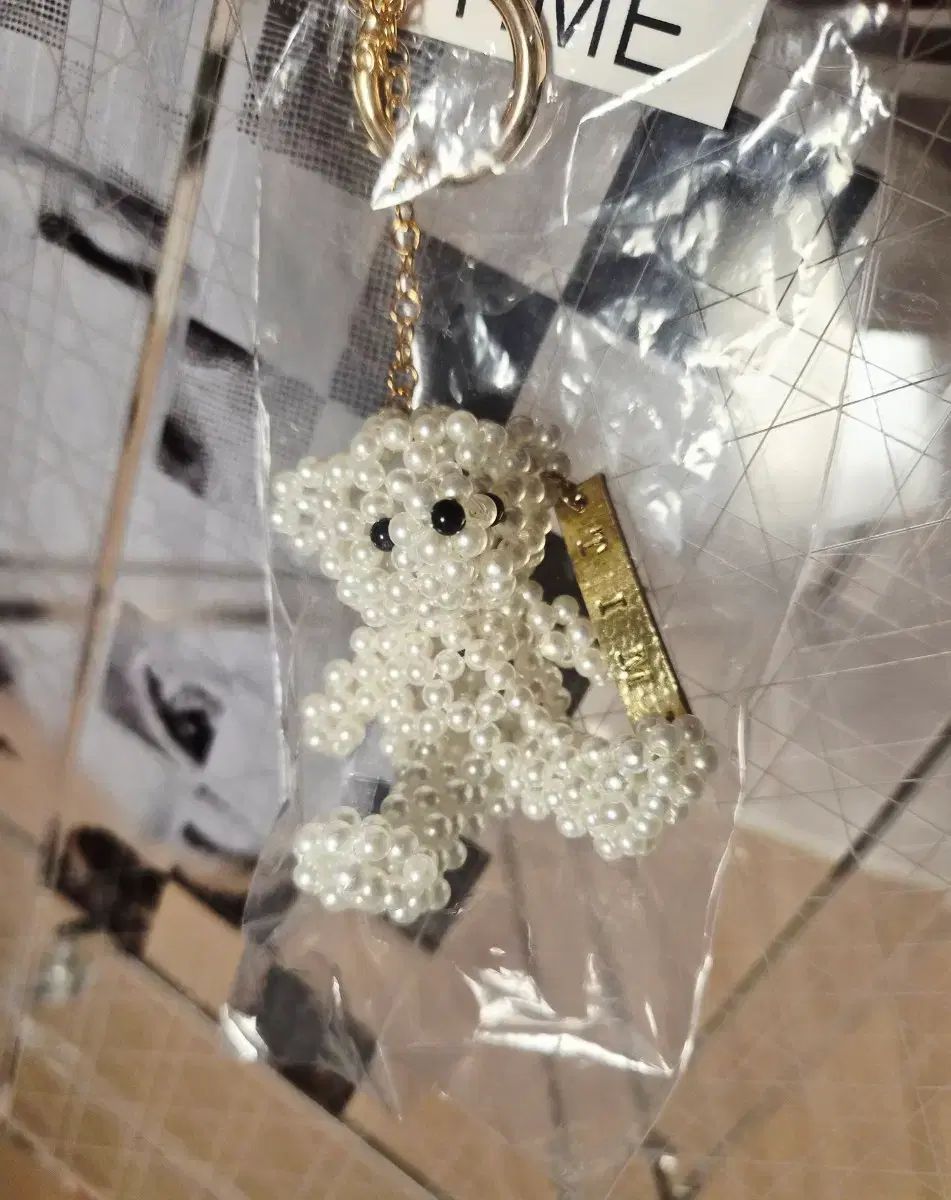 TIME タイム パール クマ キーホルダー