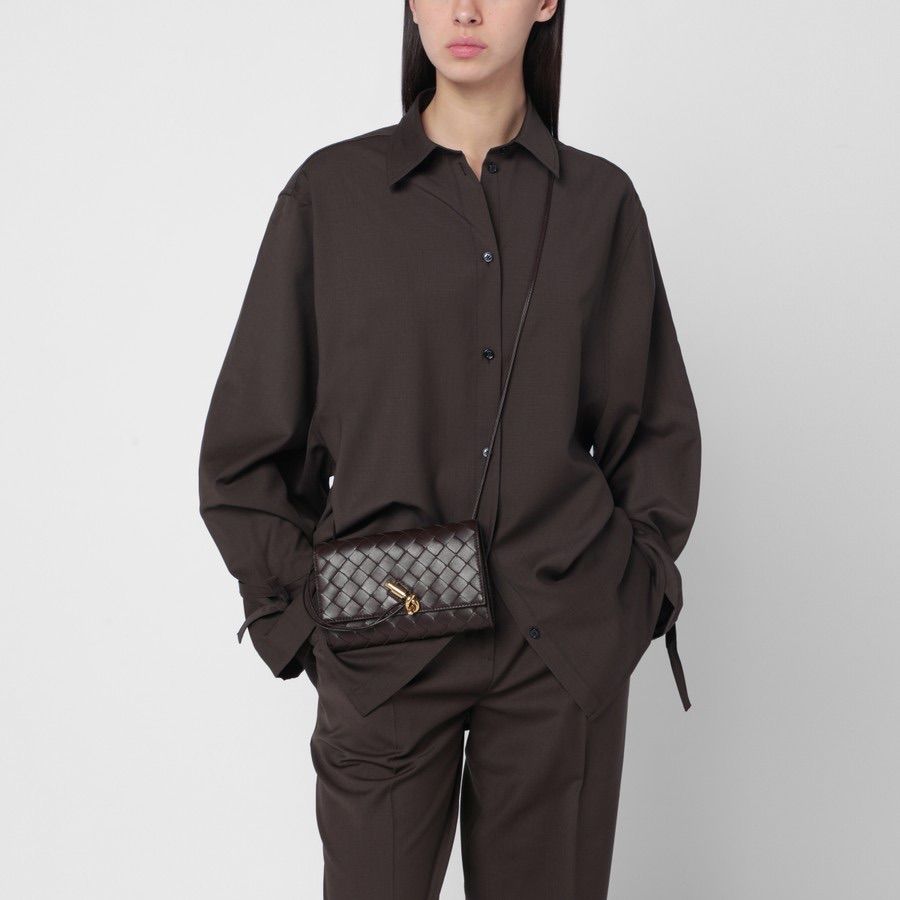  Bottega Veneta フォンダン のAndiamoクラッチ クラッチバッグ バッグ