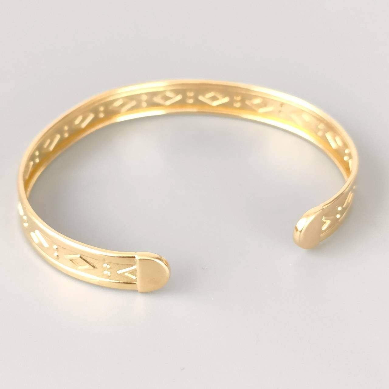 18金 K 18 男女兼用 デザイン 磁気バングル 9 59ｇ E 005