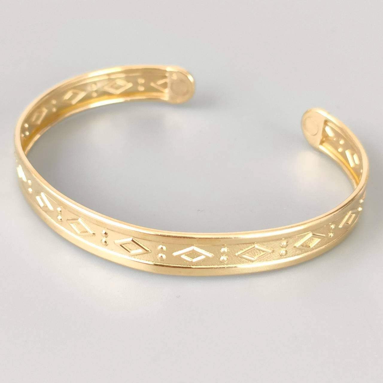 18金 K 18 男女兼用 デザイン 磁気バングル 9 59ｇ E 005