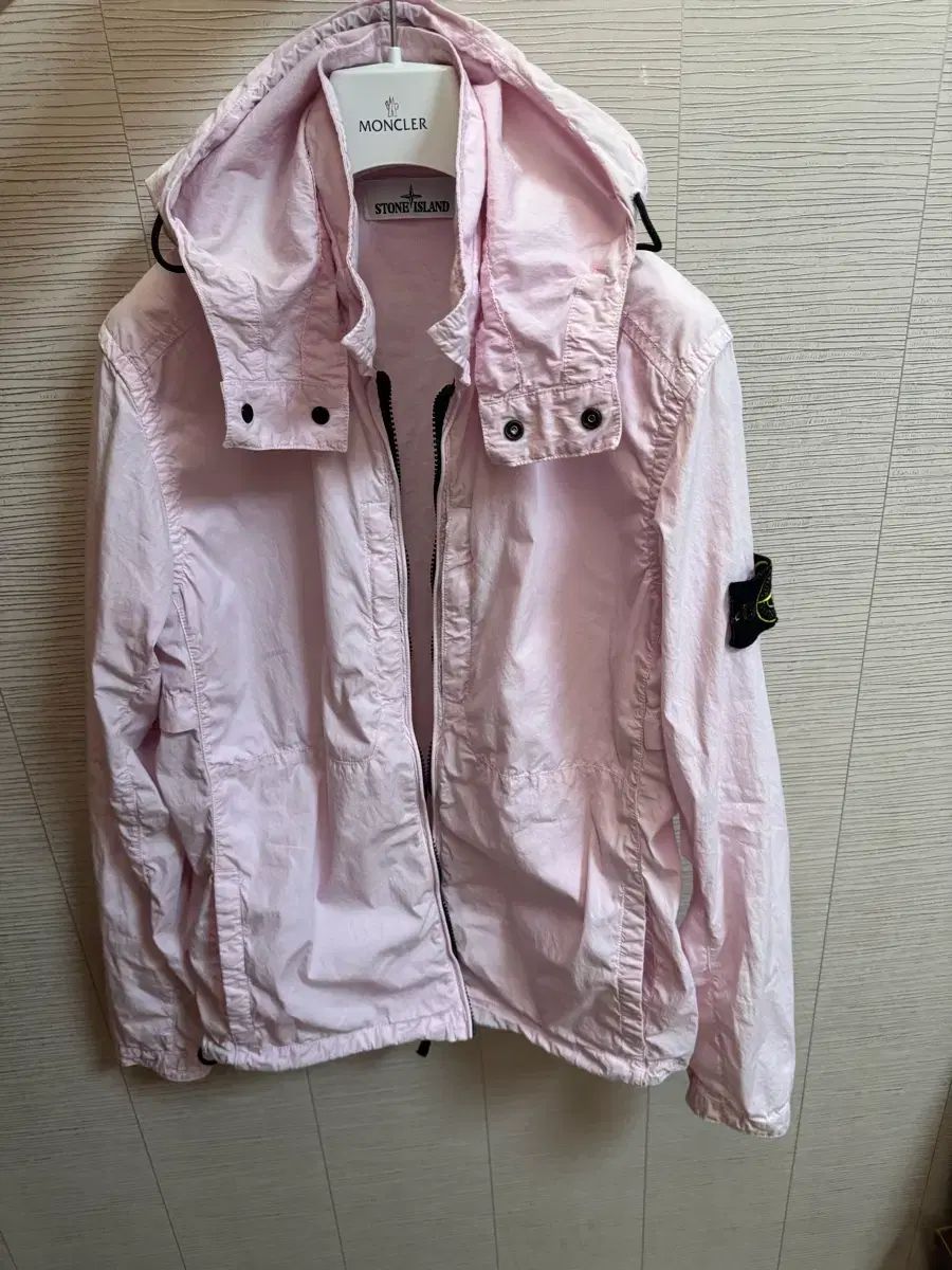 アイランドストーン　ナイロンジャケット フード付き ピンク STONE ISLAND - 【ラスト1点】SKIN TOUCH NYLON-TC / ナイロン