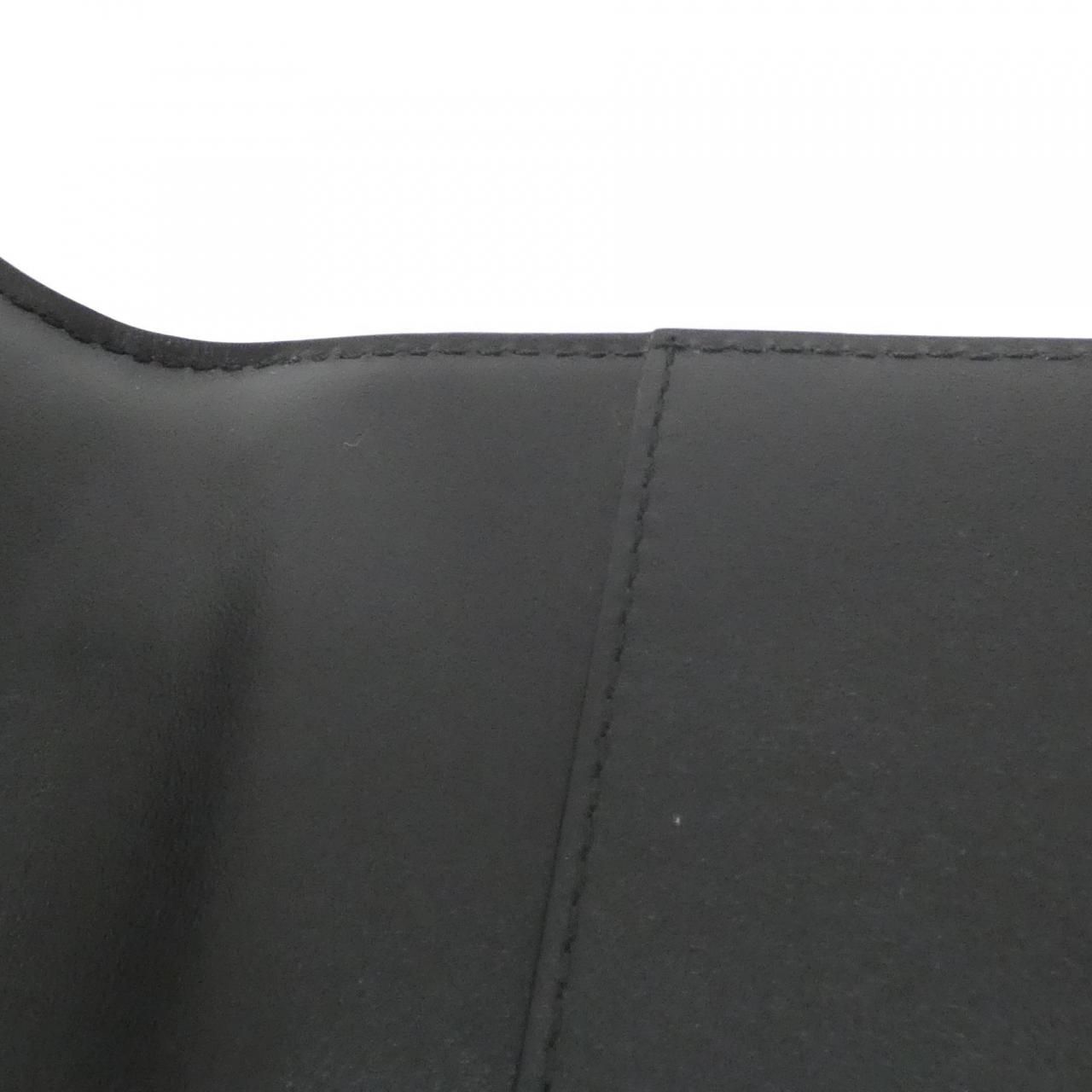  ボッテガヴェネタ 814698 VCQC 1 パスポートケース その他 小物