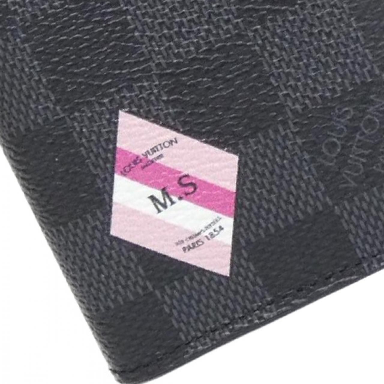 ルイヴィトン ダミエ グラフィット(マイLVワールドツアー