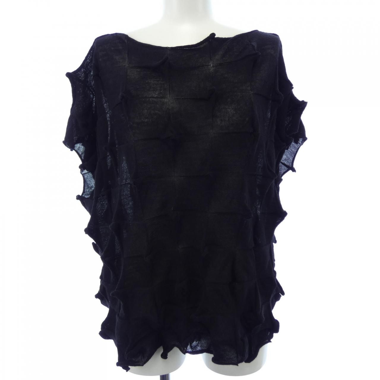 新品　ミーイッセイミヤケ　ニットベスト　ブラック ミーイッセイミヤケ me ISSEY MIYAKE MI62KK191 ニット - メルカリ