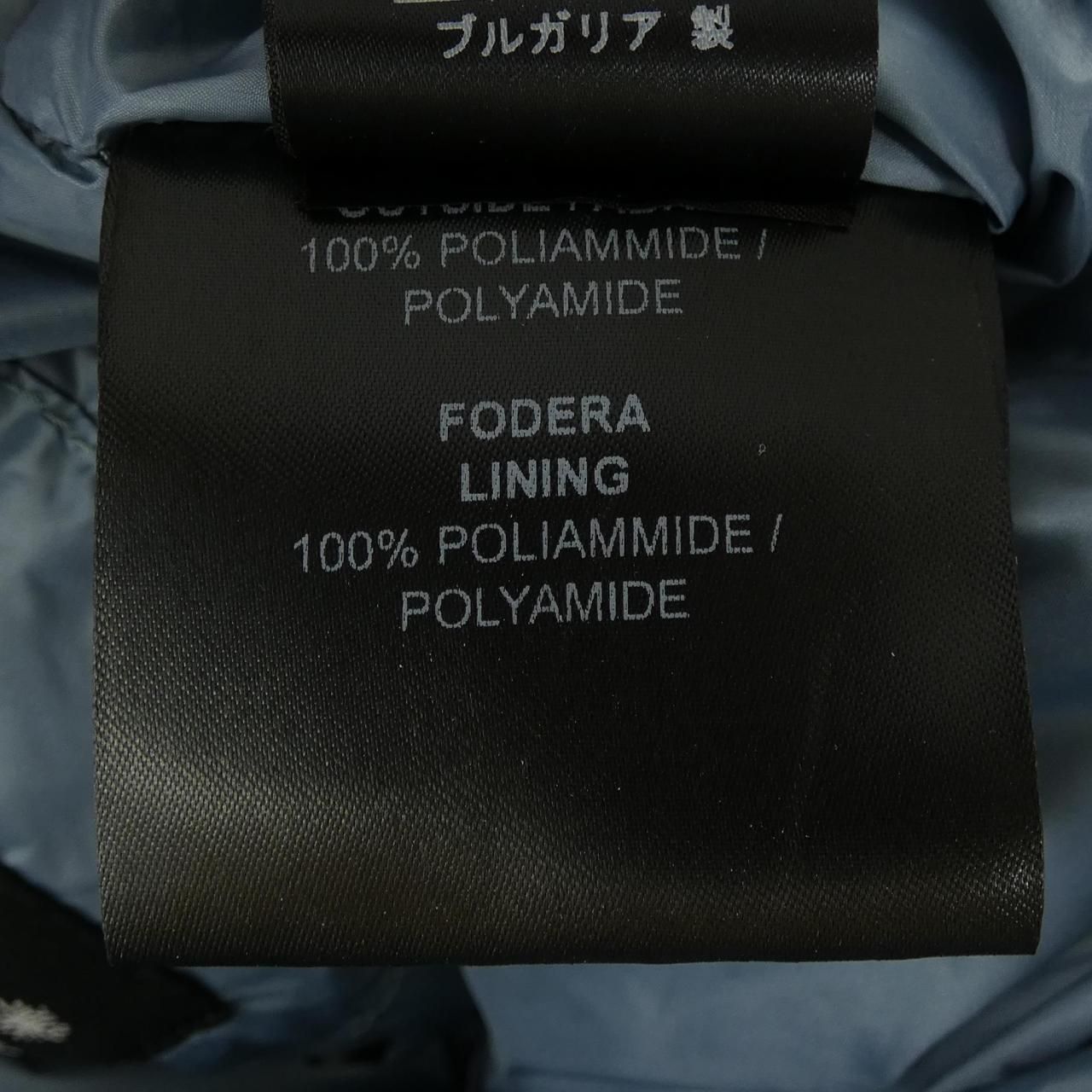 ダウンジャケット