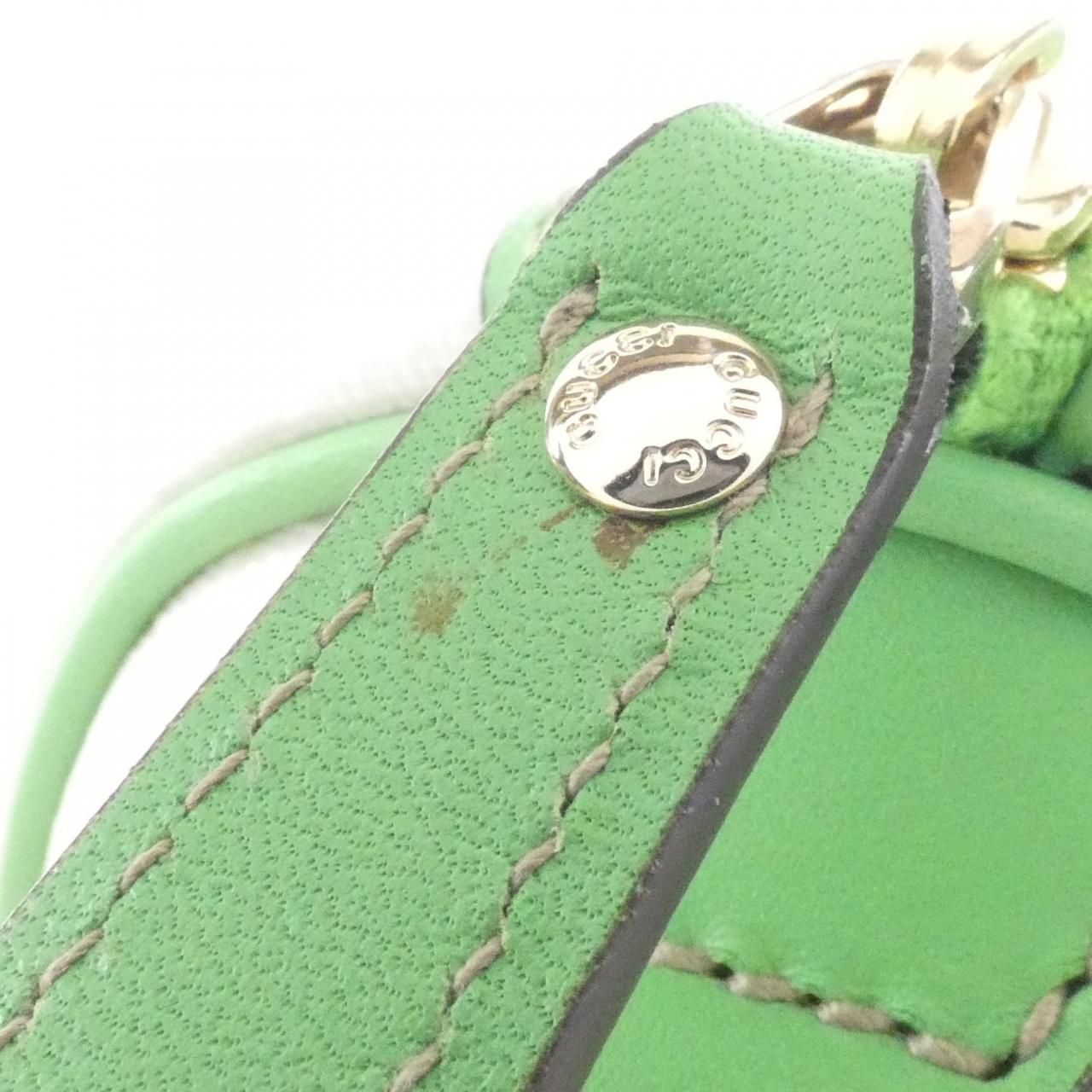 ボストンバッグ