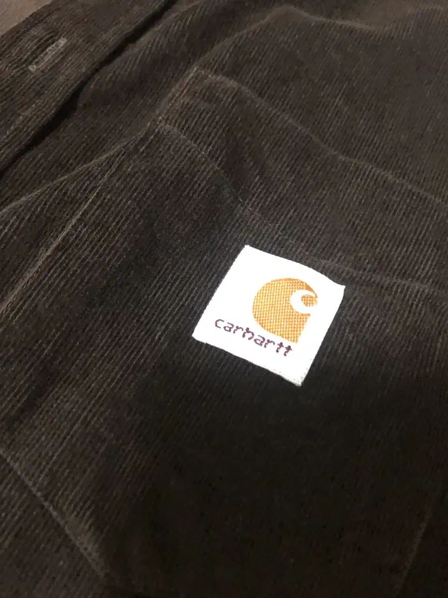 ブラウン シャツ