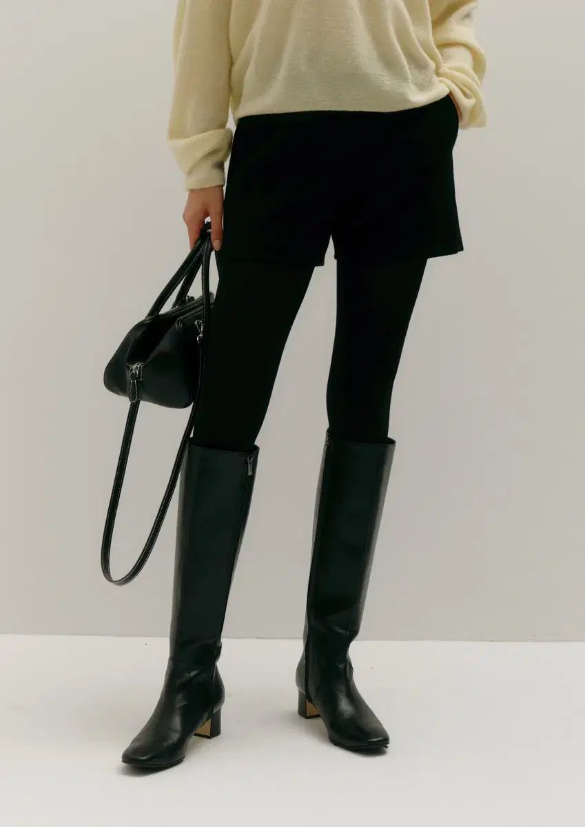 シエ SIE イヴ ウール ハーフ パンツ MM