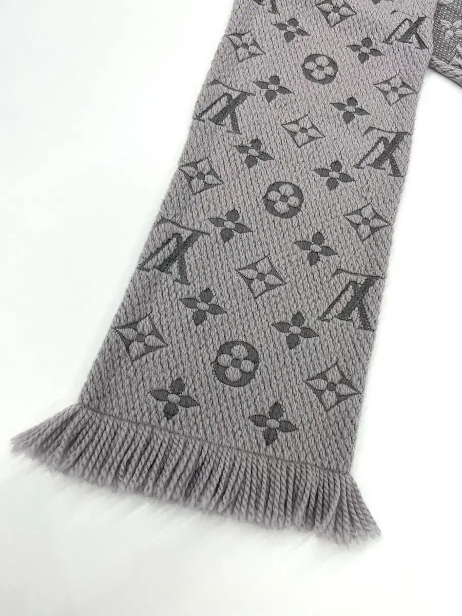 Louis Vuitton ロゴマニア マフラー