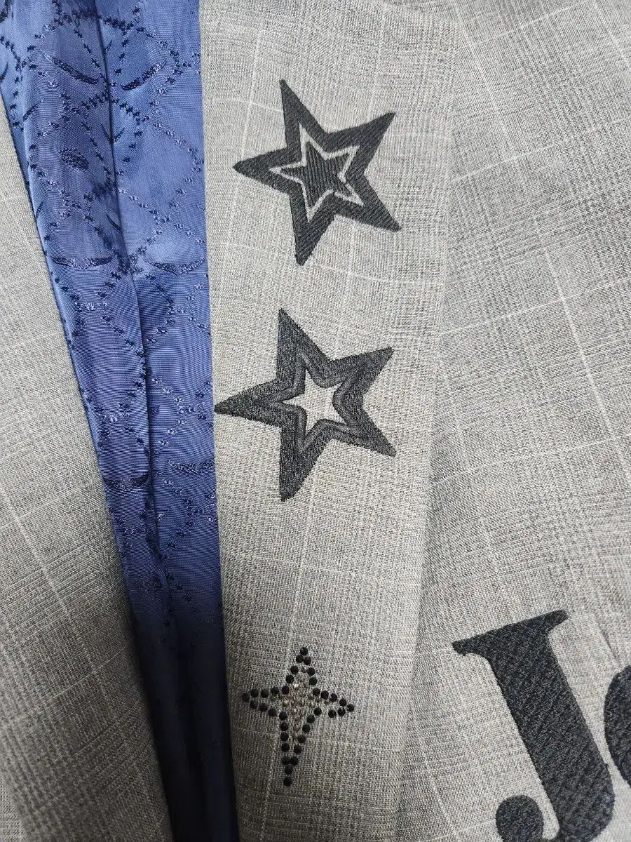 エ ヴォルテール