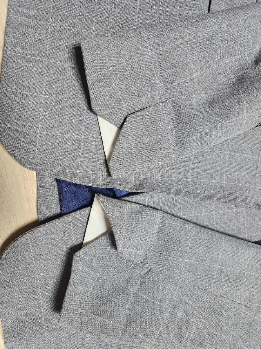 ZADIG-VOLTAIRE ザディグ