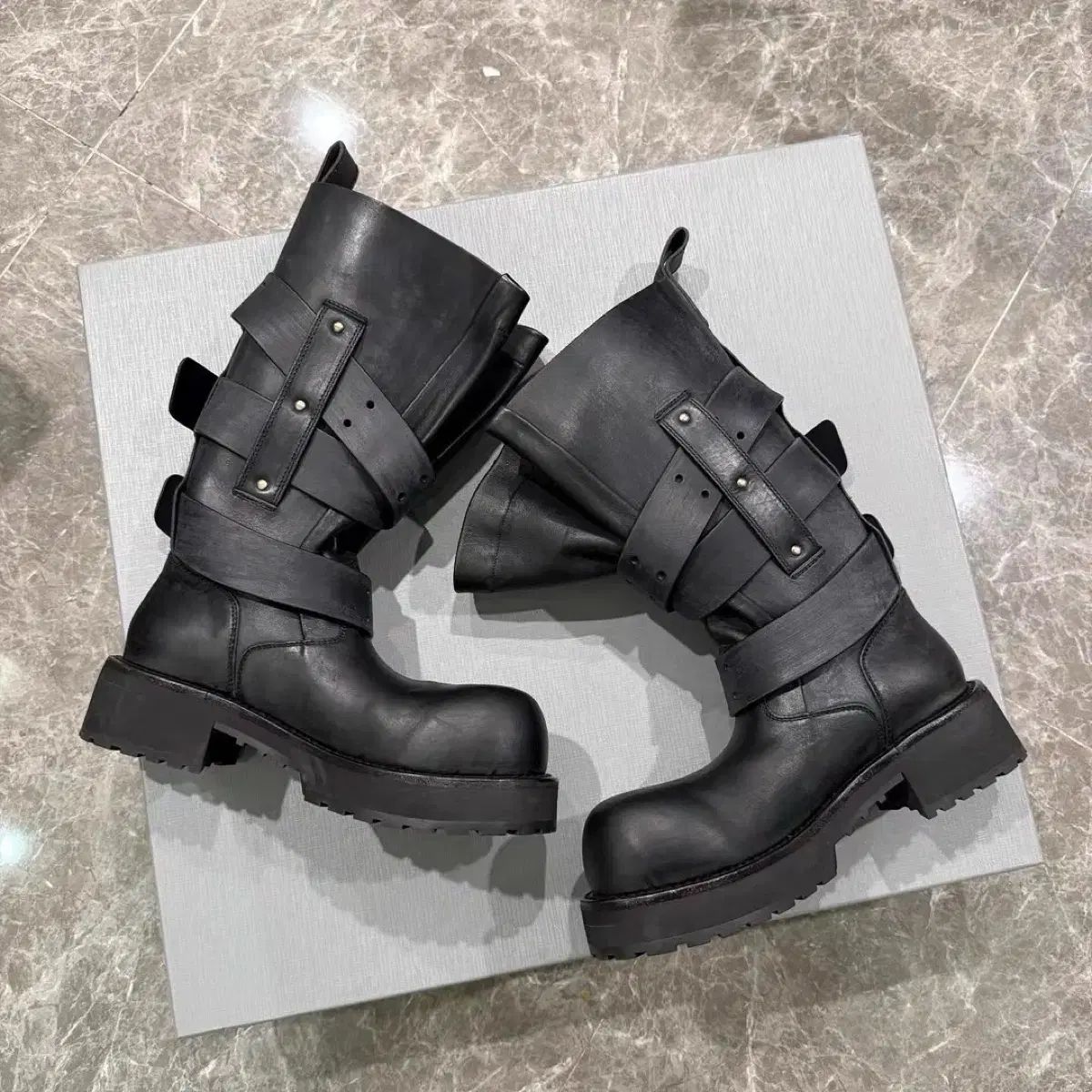 43 バレンシアガ ヴェノムブーツ ハイ バージョン