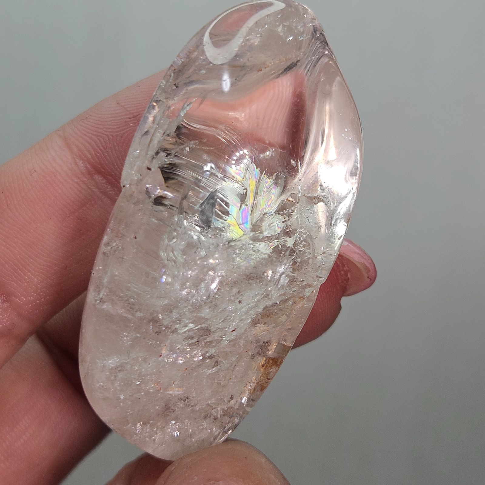 ③ 虹入り水晶✨タンブル✨握り石✨ - メルカリ